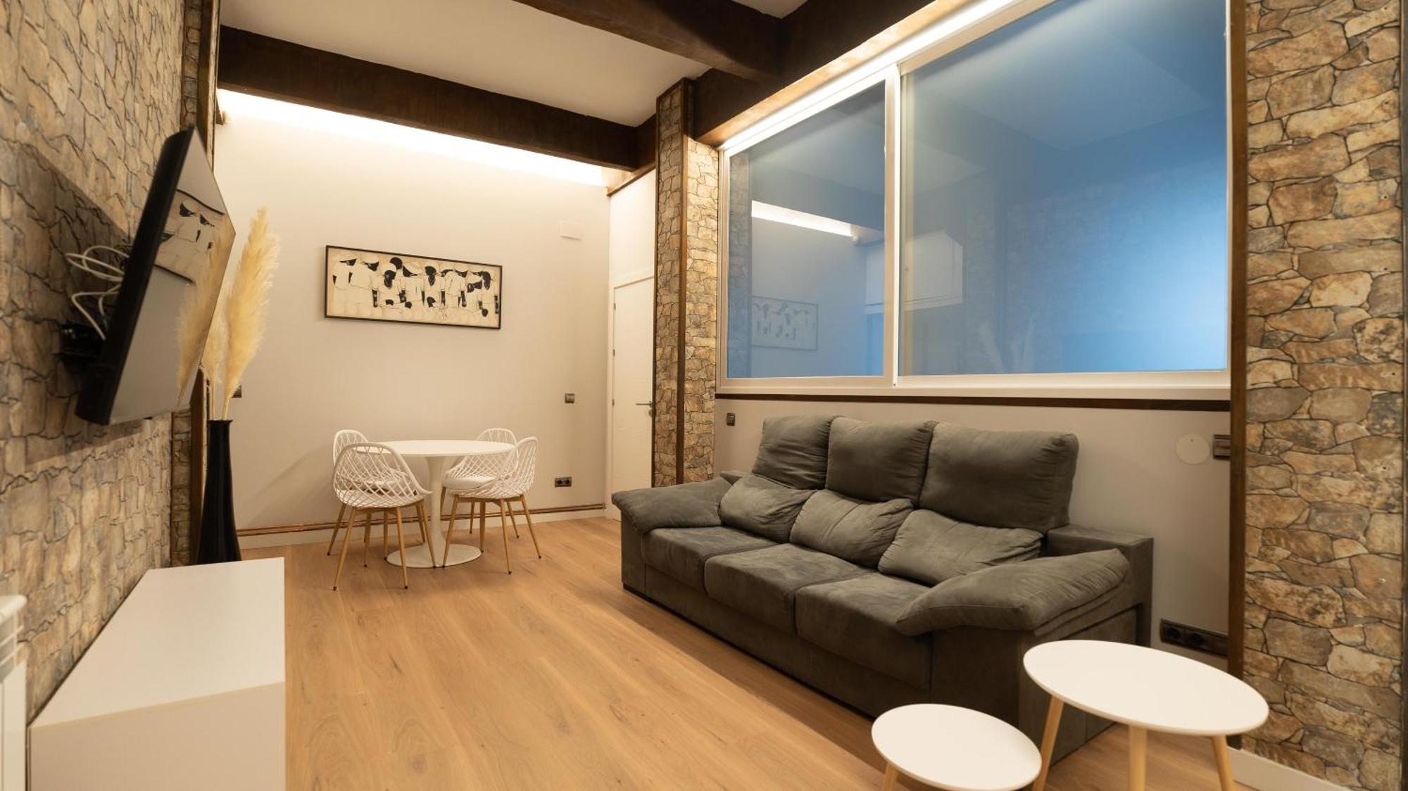 Apartament Centrico, Junto A Estacion De Bus/tren, Y Playas